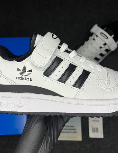 Adidas Forum Low
"White/Black"