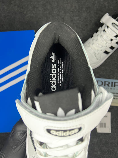 Adidas Forum Low
"White/Black"
