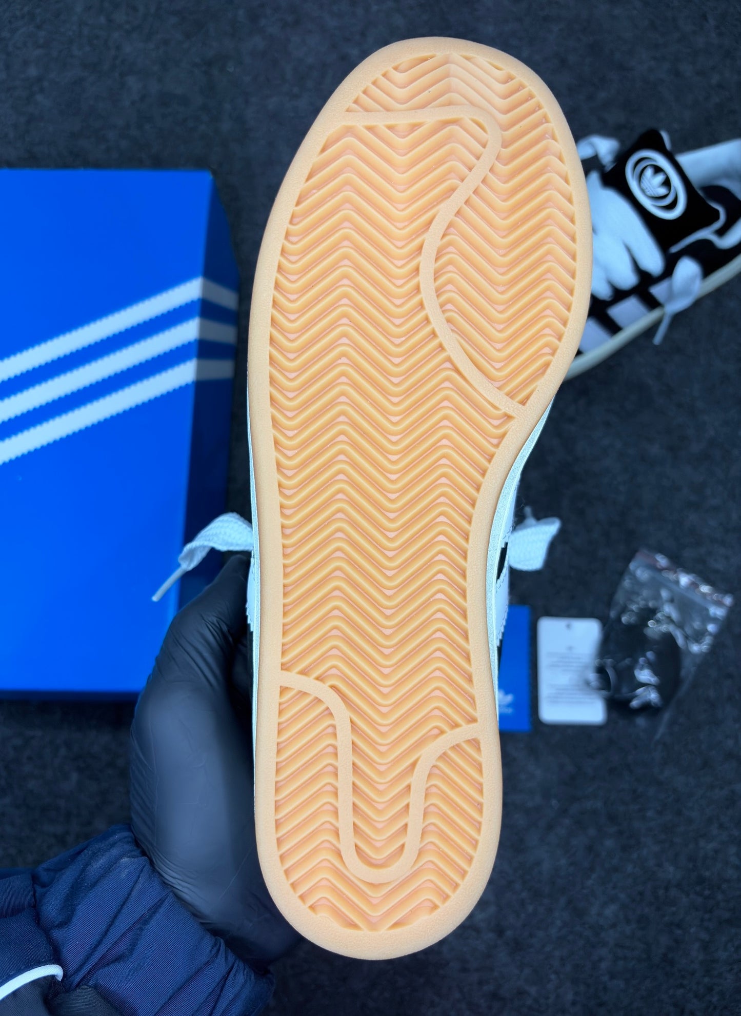 Adidas Campus 00s                       ‘Black white Gum’