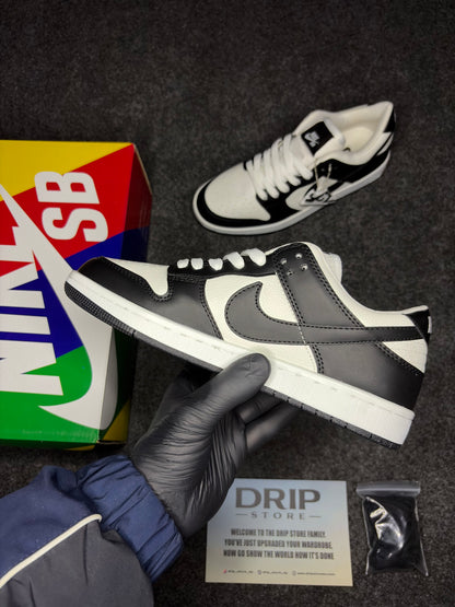Nike SB Dunk Low ‘Black White Gum’