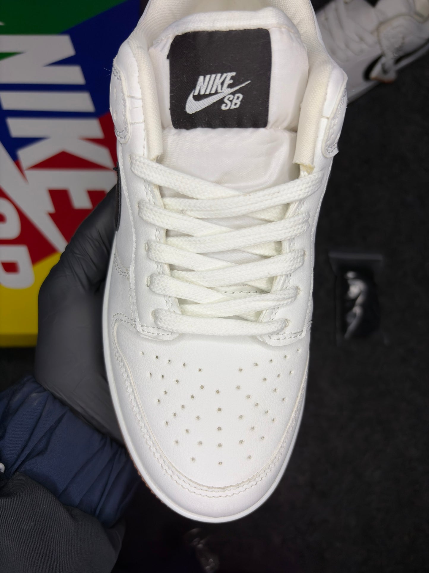 Nike SB Dunk Low ‘White Black Gum’