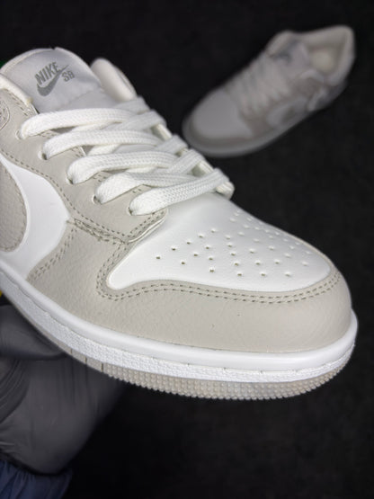 Nike SB Dunk Low ‘Grew White Gum’