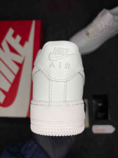 Nike Air Force 1 ’07 ‘Triple White’