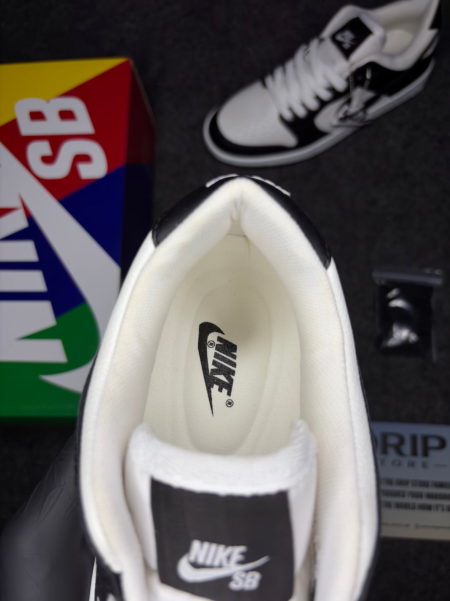 Nike SB Dunk Low ‘Black White Gum’