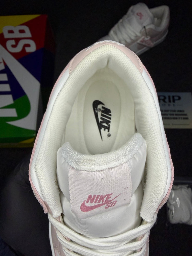 Nike SB Dunk Low ‘Pink/White Gum’