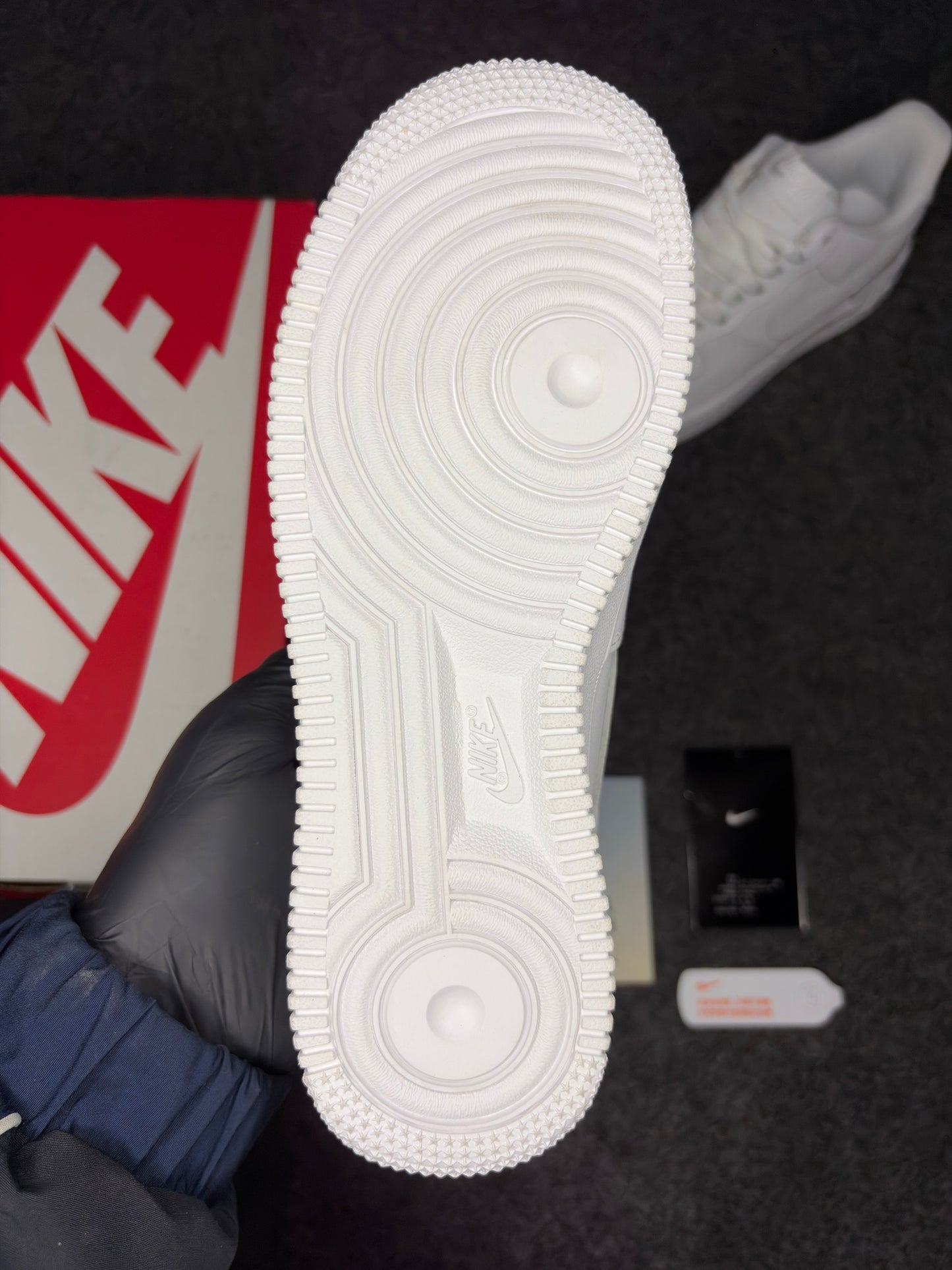 Nike Air Force 1 ’07 ‘Triple White’