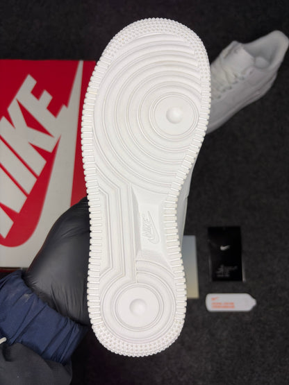 Nike Air Force 1 ’07 ‘Triple White’