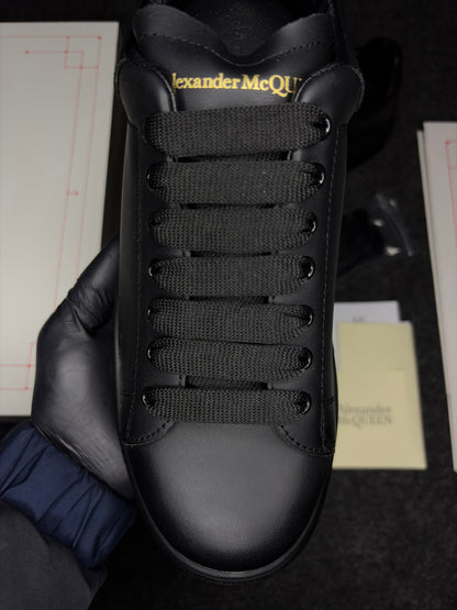 Alexander McQueen Oversized "Black"