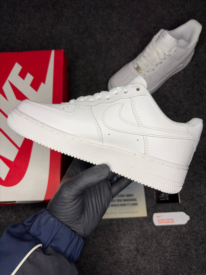 Nike Air Force 1 ’07 ‘Triple White’