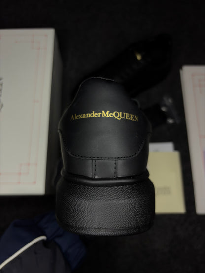 Alexander McQueen Oversized "Black"