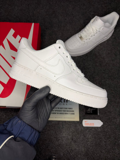 Nike Air Force 1 ’07 ‘Triple White’