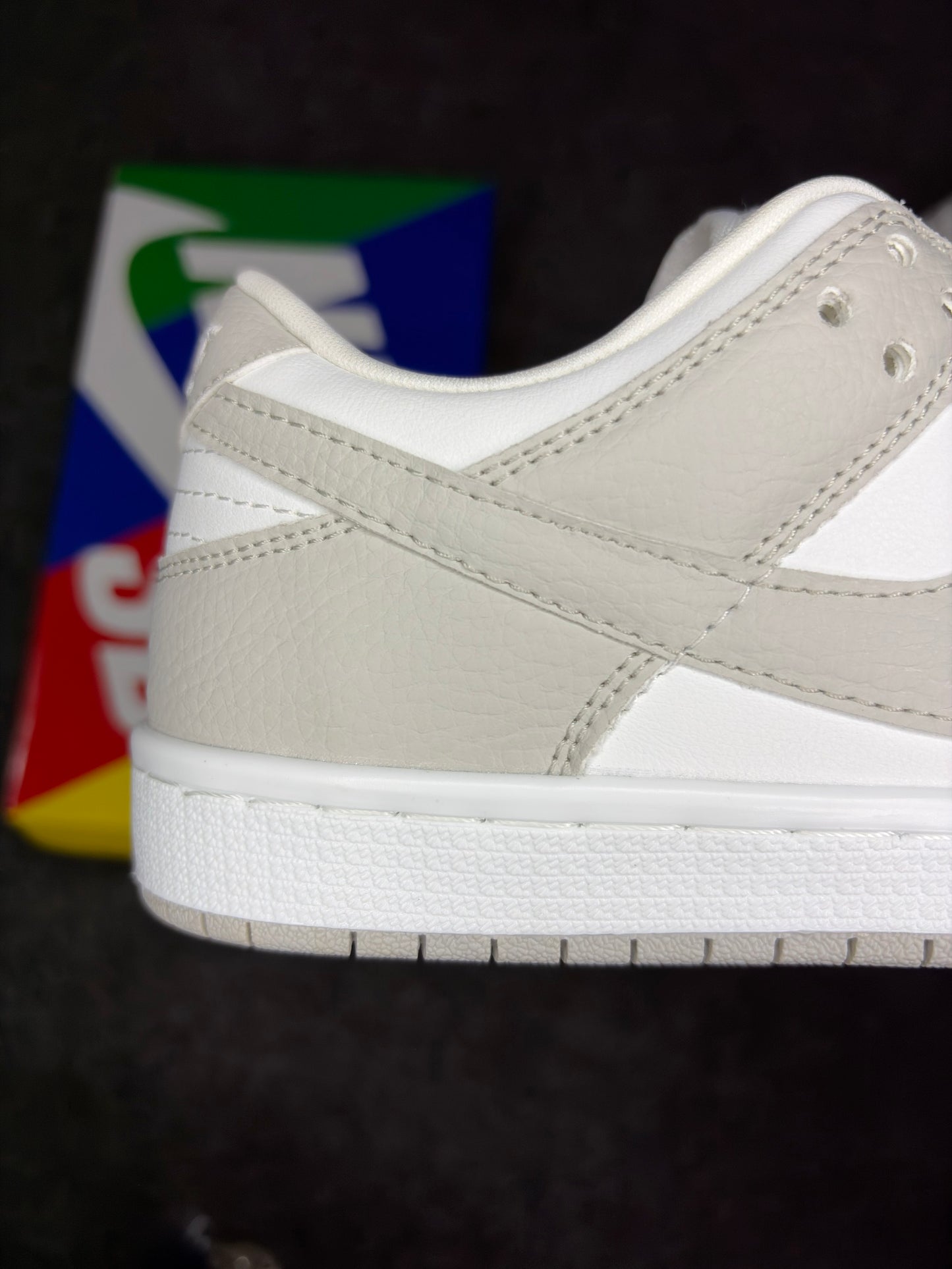 Nike SB Dunk Low ‘Grew White Gum’